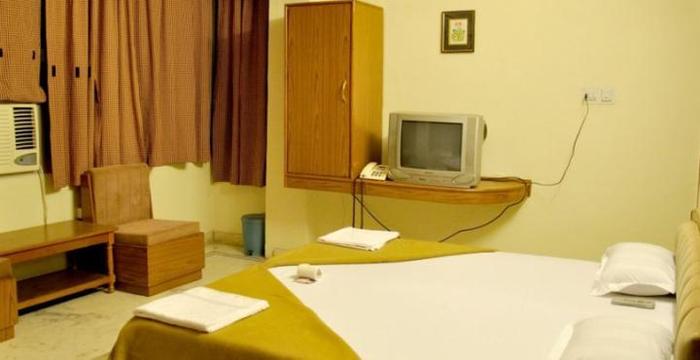 Hotel Kiran Palace